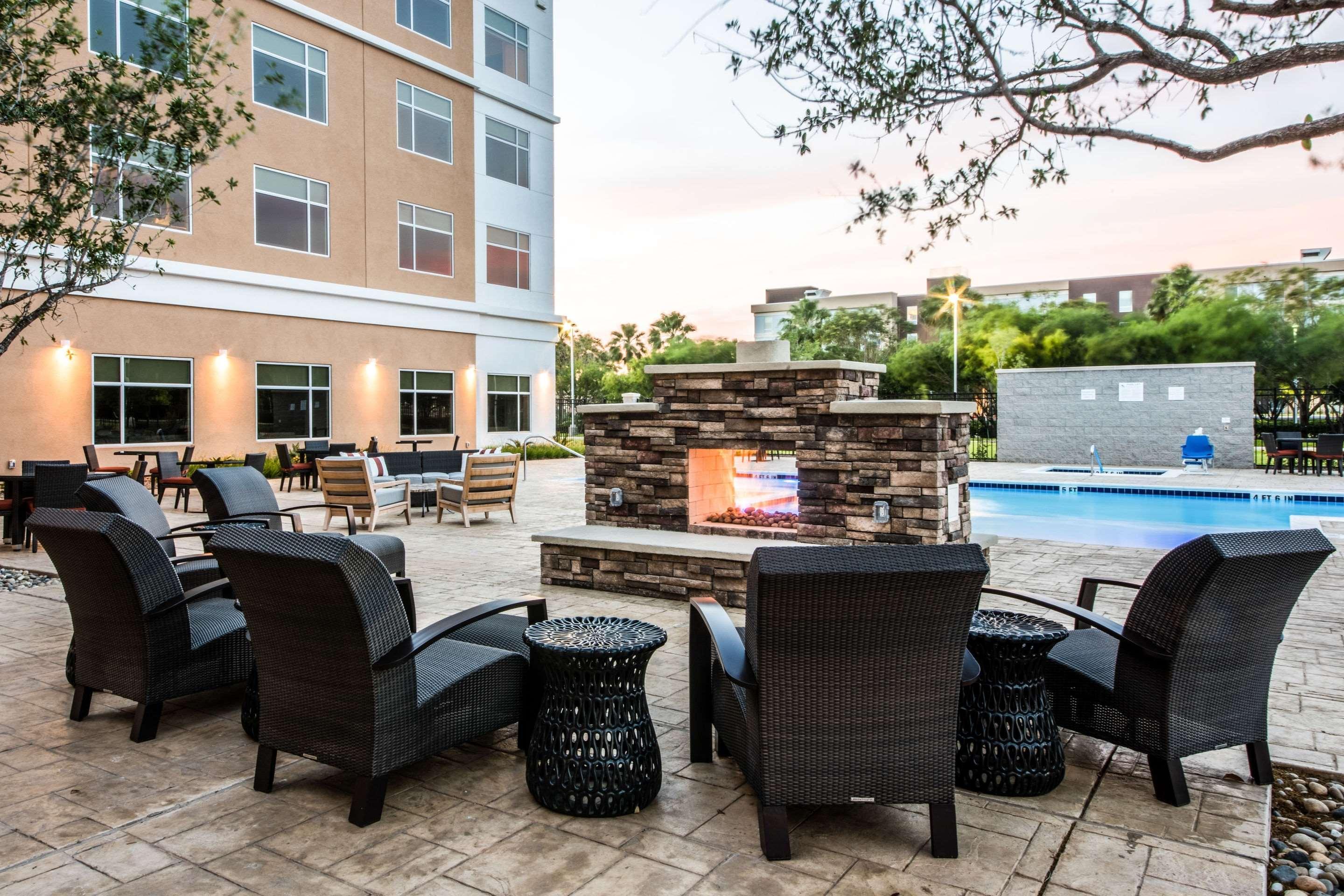 Cambria Hotel Mcallen Convention Center מראה חיצוני תמונה