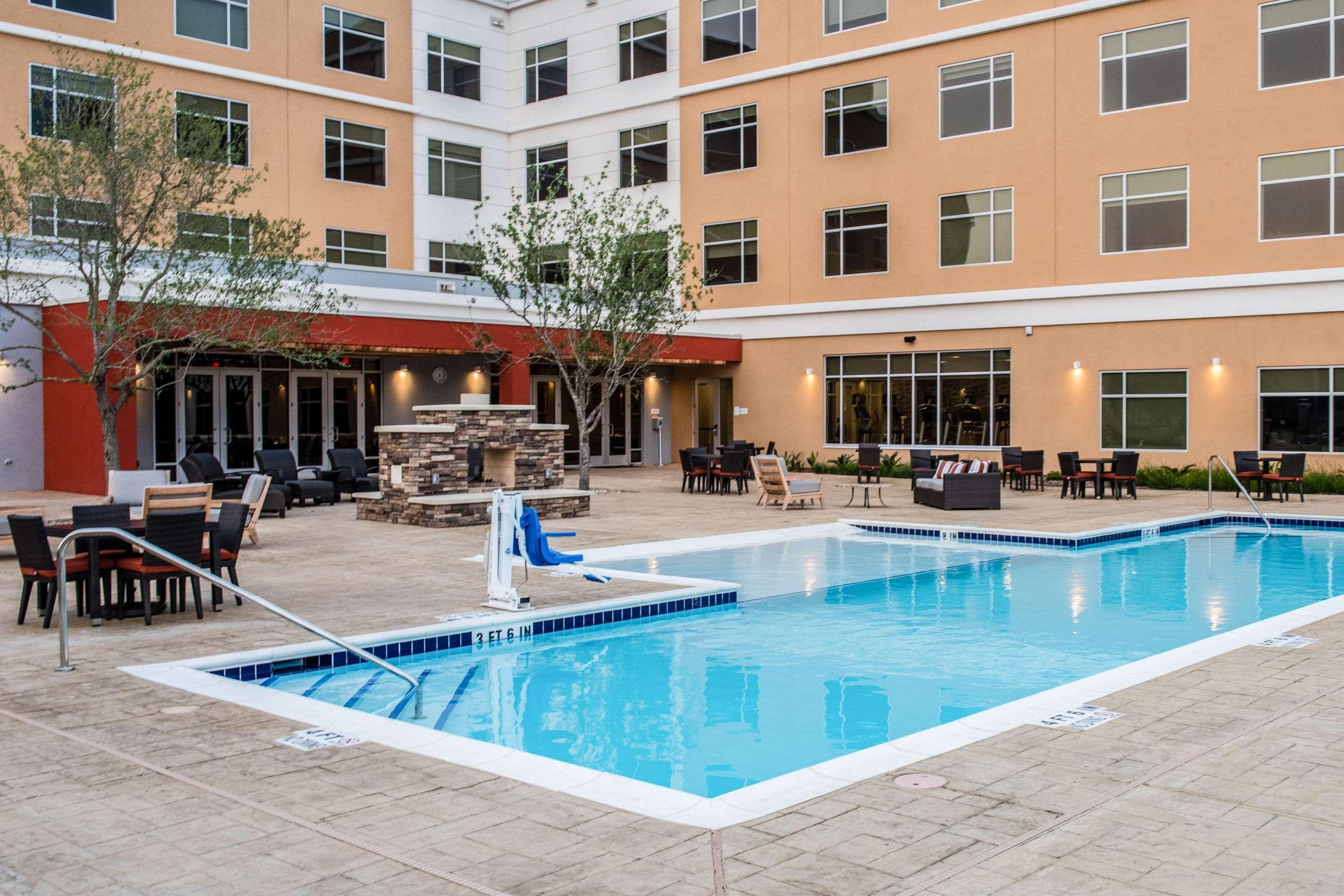 Cambria Hotel Mcallen Convention Center מראה חיצוני תמונה