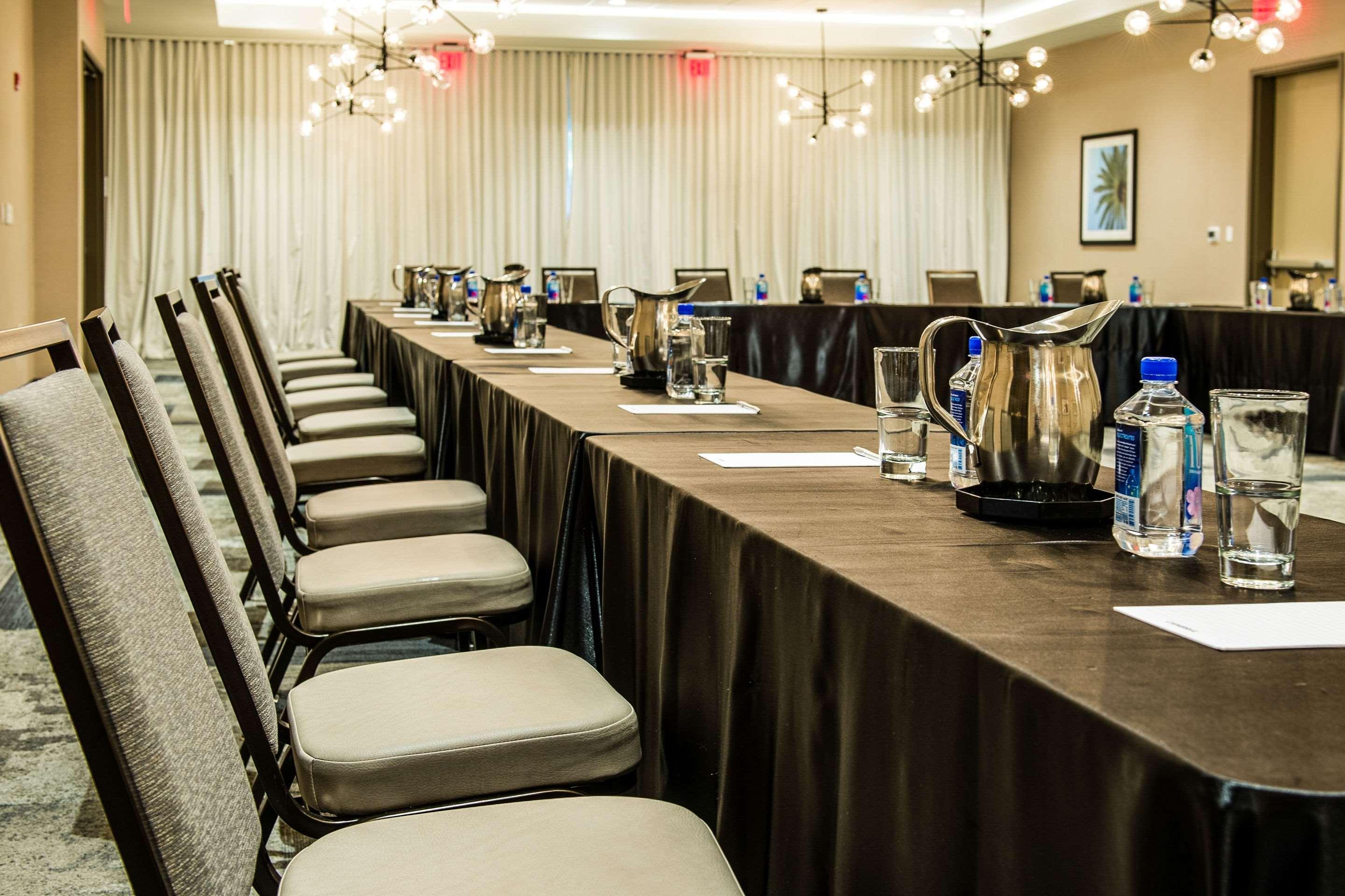 Cambria Hotel Mcallen Convention Center מראה חיצוני תמונה